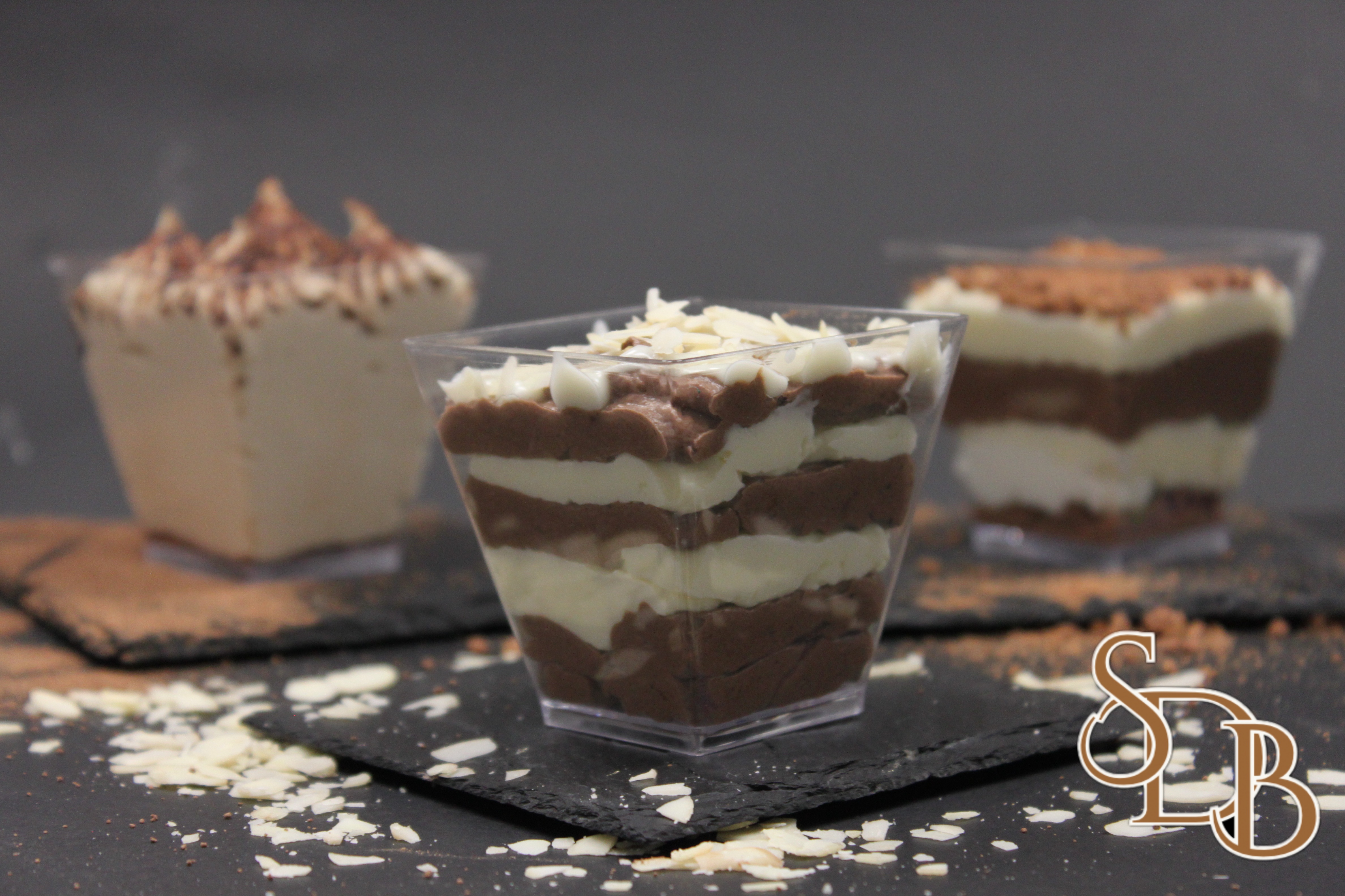 Чашка двоен крем с филиран бадем