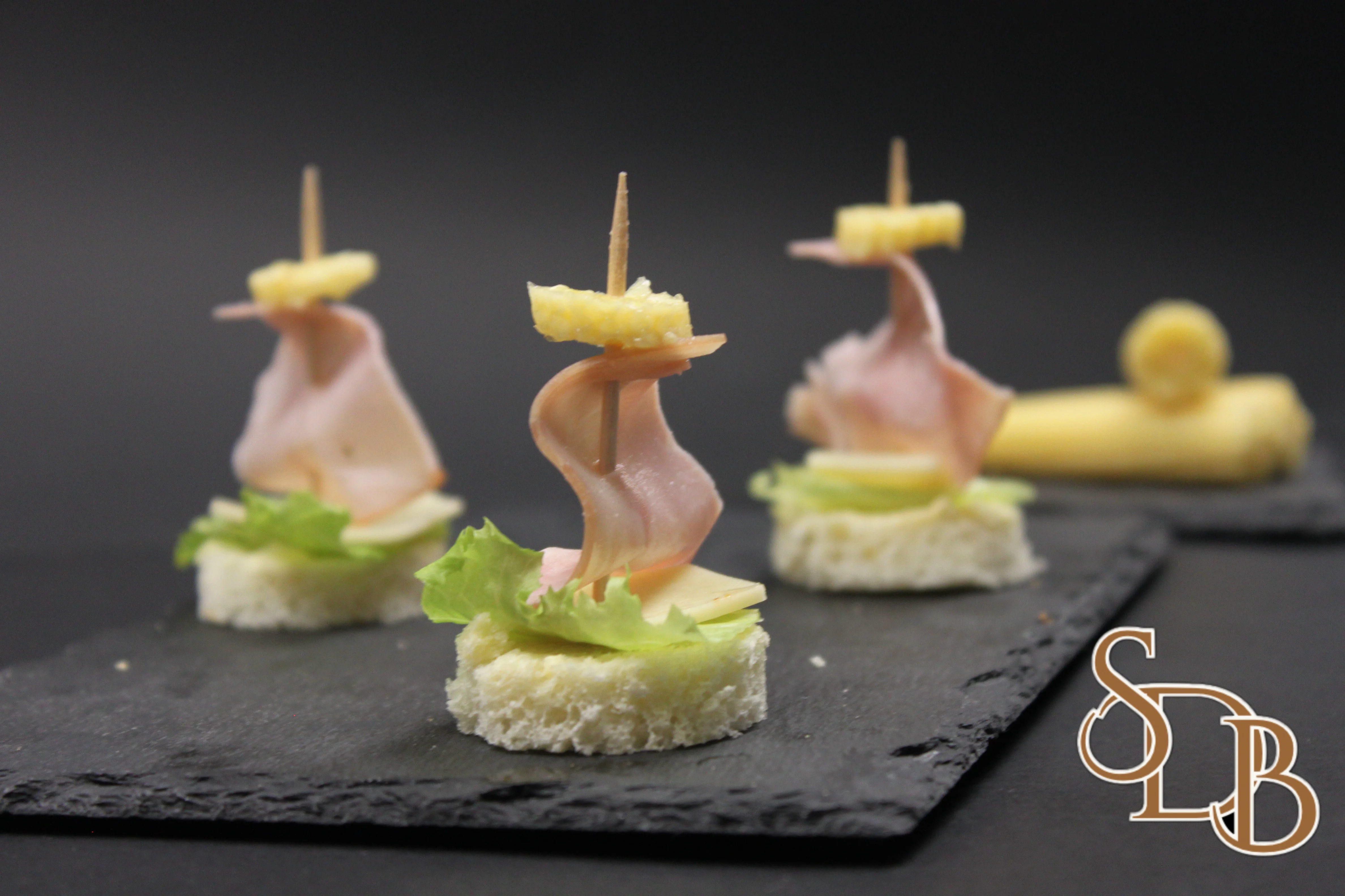 Хапка „Бейби царевичка“