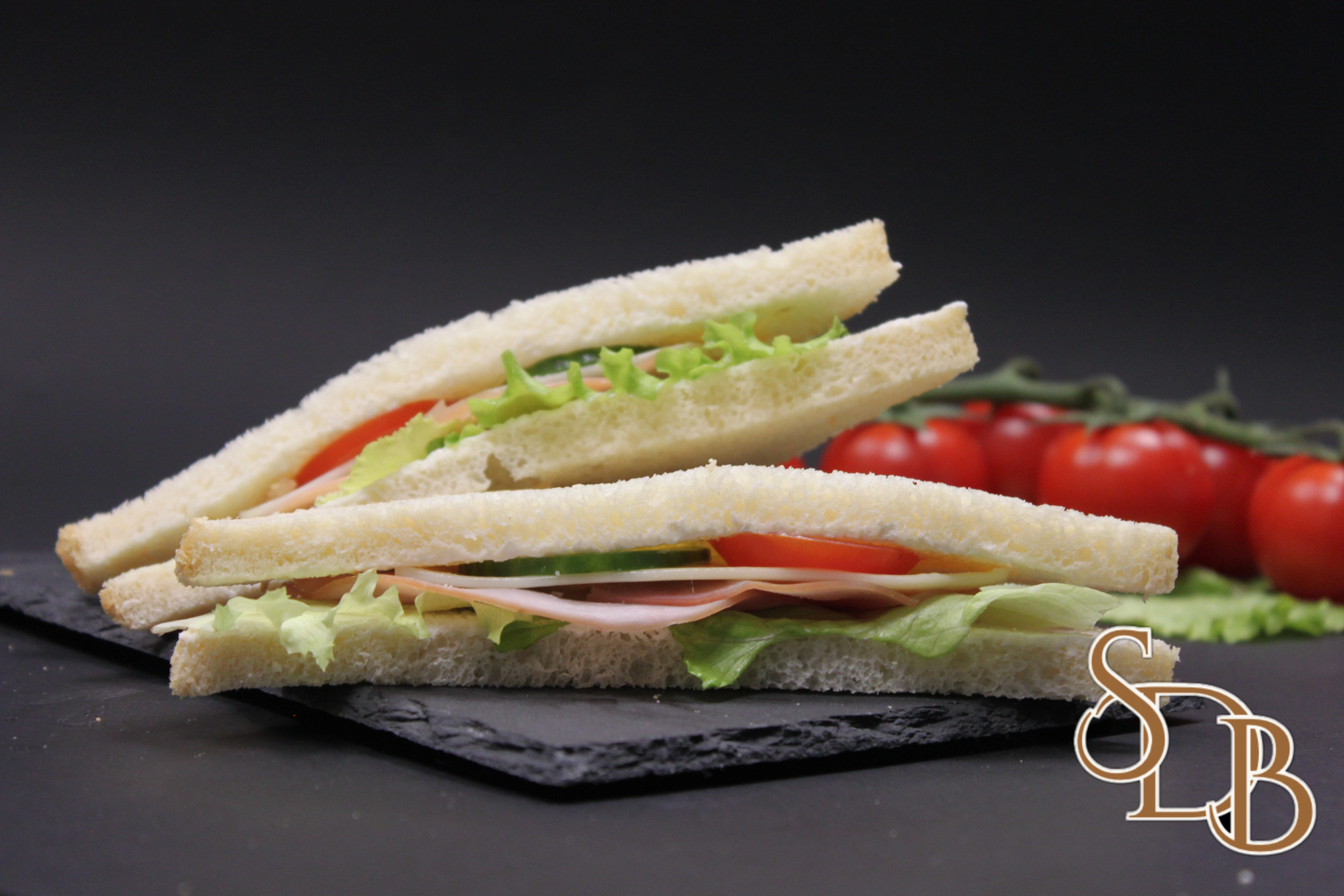 Клуб сандвич с медена шунка