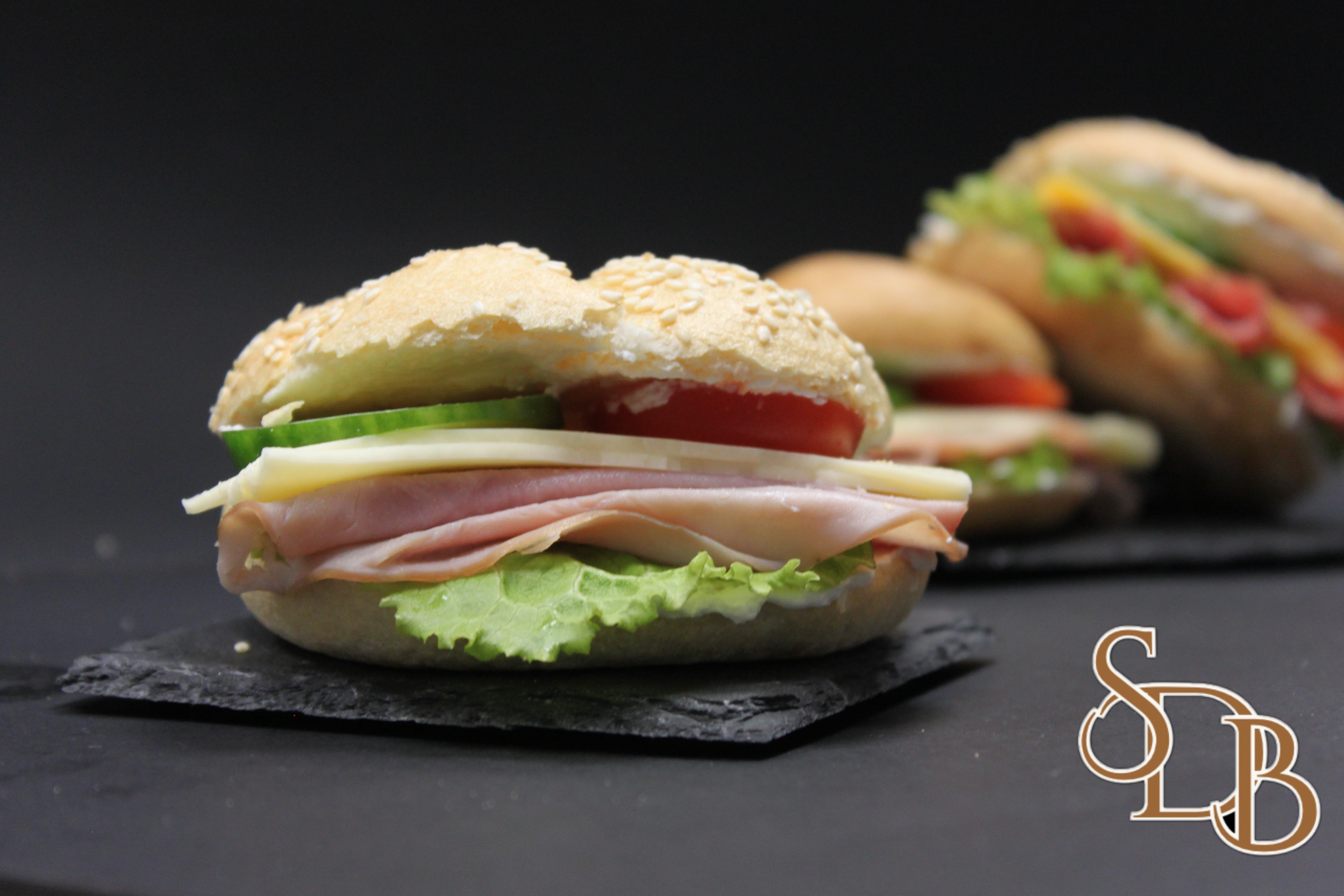 Бургер медена шунка